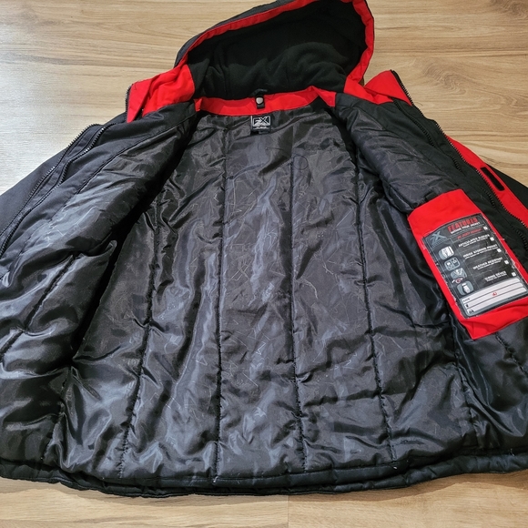 ZeroXposur Boys Black and Red Warm Winter Jacket large - Picture 6 of 8